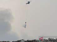 Kebakaran Paksa TPA Galuga Bogor Ditutup, Helikopter TNI Bombardir Api dari Udara