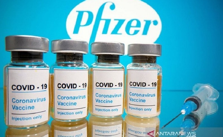 Vaksin COVID-19 buatan Pfizer. (REUTERS/Dado Ruvic/Illustration/File Photo)