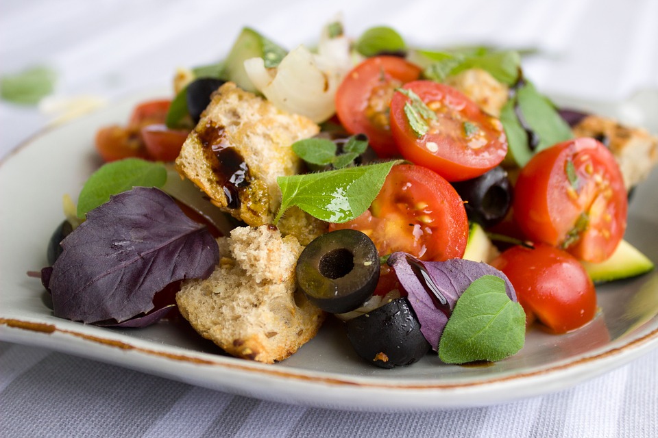 Makanan Nabati sangat bagus menagtasi jet lag (Pixabay/Einladung_zum_Essen)