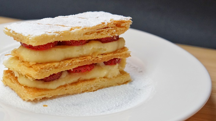 Melancong ke Paris Makin Manis Menyantap Dessert Ikonik