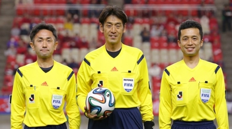 Wasit Partai Pembuka Piala Dunia 2014 Bantu PSSI