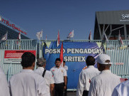 Puluhan Eks Karyawan Sritex Upacara di Depan Pabrik, Serukan Tuntutan Pembayaran Pesangon