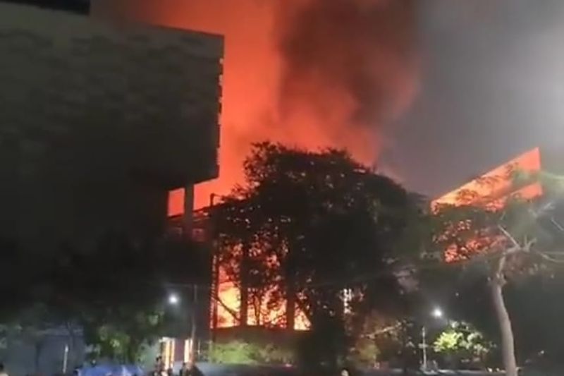 Kebakaran Museum Nasional Ada di Gedung A, Petugas Prioritas Lindungi Artefak dan Barang Bersejarah