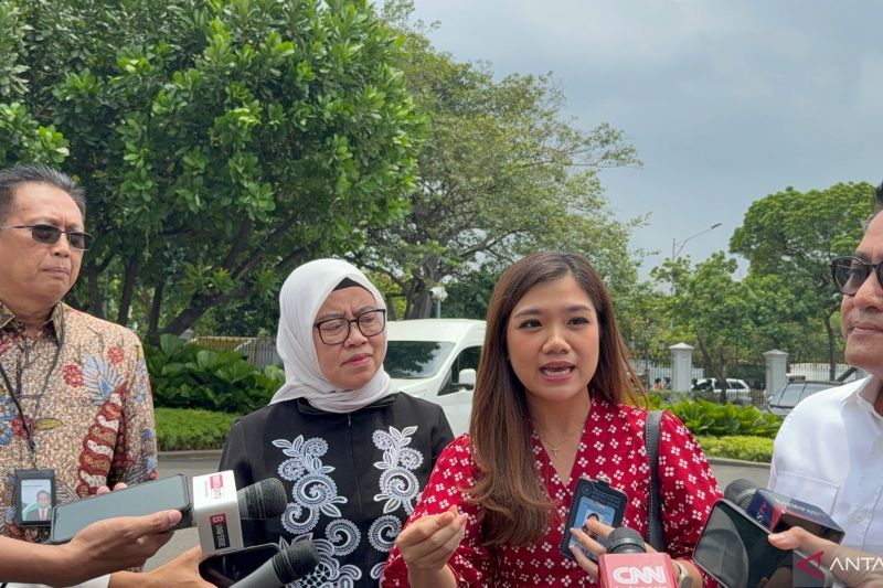 Kasus Pencabutan ID Pers Istana Jurnalis CNN Momentum Benahi Sekretariat Presiden