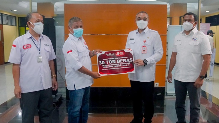 Masa PPKM Darurat, MPKF Sumbang 30 Ton Beras ke Pemkab Tangerang untuk Masyarakat