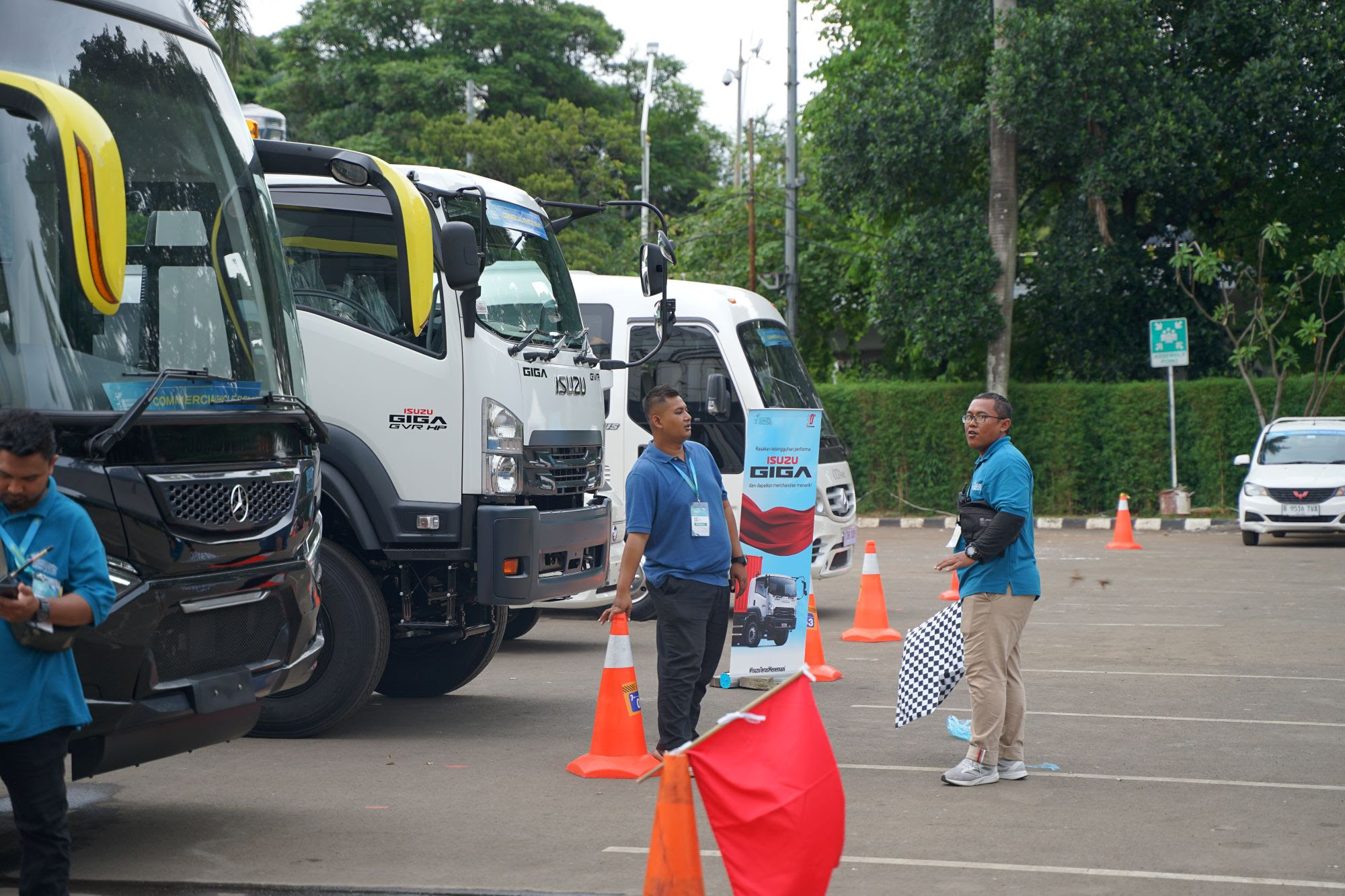 Demo Area GIICOMVEC 2026 Ajak Pengunjung Siksa Performa Kendaraan Komersial