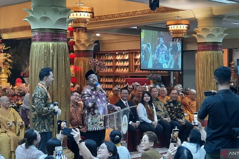 Ucapkan Selamat Waisak, Wagub Rano Tegaskan Jakarta Rumah Semua Agama