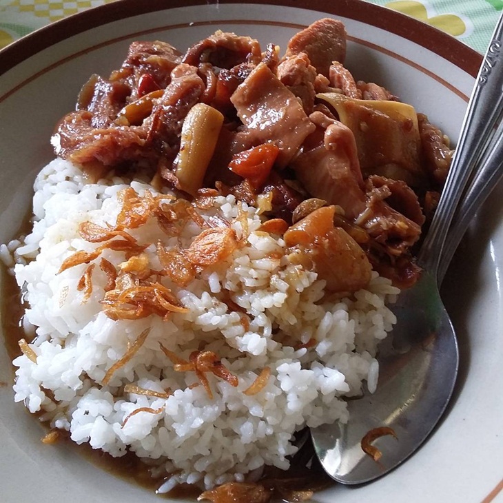 Nasi koyor khas Semarang. (Foto: Pixabay/instagram.com/octa22ow)