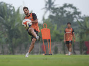 Bek Persija Paulo Ricardo Sadar Vs Persib Laga Berbeda dan Dinantikan Pecinta Sepak Bola Indonesia
