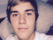 Sayang Ayah, Justin Bieber Kirim Pesan Menyentuh