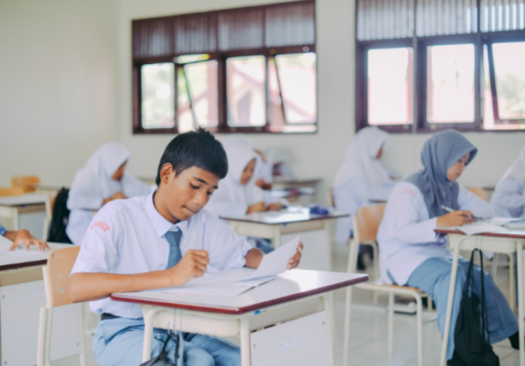 Panduan Lengkap Kesetaraan Paket C yang Wajib Kamu Tahu: Syarat, Kurikulum, dan Cara Lulus Terbaru