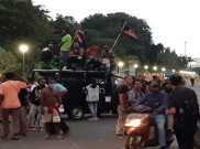  Seusai Demo Depan Istana, Ratusan Mahasiswa Papua dibawa ke LBH Jakarta Pakai Bus