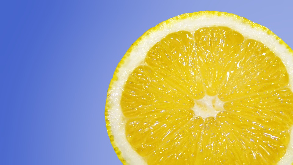 Lemon (Pixabay/Jaron_N)