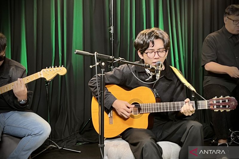 Aku Jeje Buka-Bukaan Motifnya Bikin Lagu Cinta Lucu-lucuan