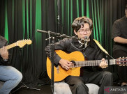 Aku Jeje Buka-Bukaan Motifnya Bikin Lagu Cinta Lucu-lucuan