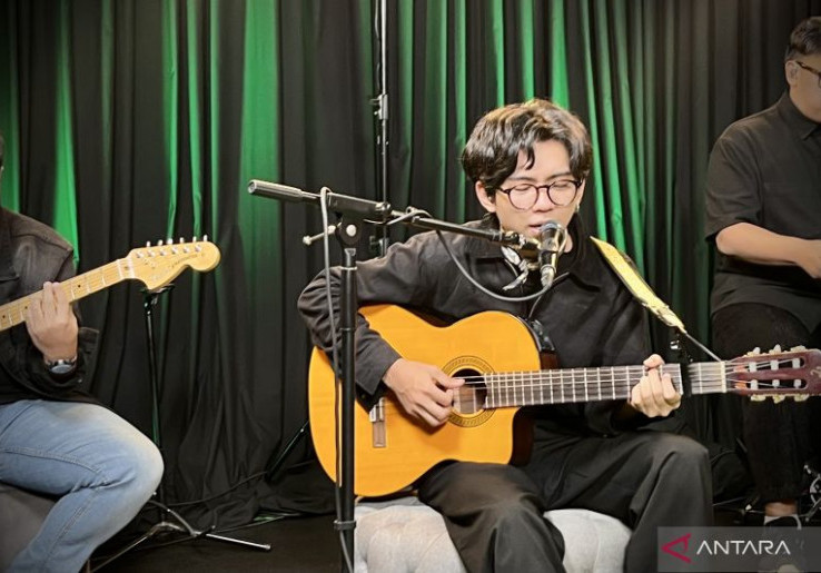 Aku Jeje Buka-Bukaan Motifnya Bikin Lagu Cinta Lucu-lucuan
