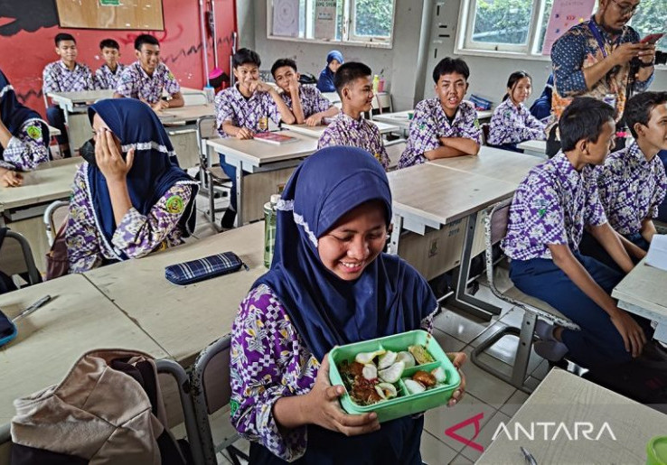 Usai Ramai Siswa Dapat Barang Mentah, BGN Tegaskan Makan Bergizi Gratis Bisa Diberikan Saat Libur Sekolah