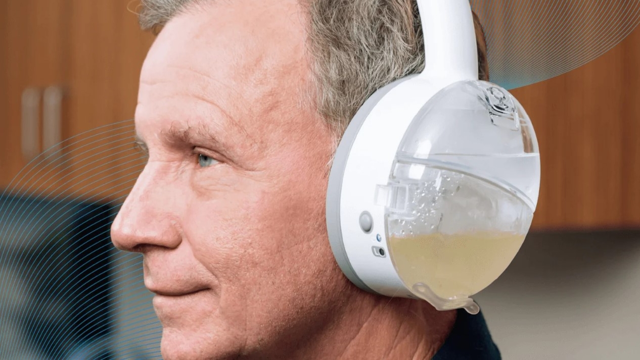 Headphone Unik ini Bisa Bersihkan Telinga dalam 35 Detik