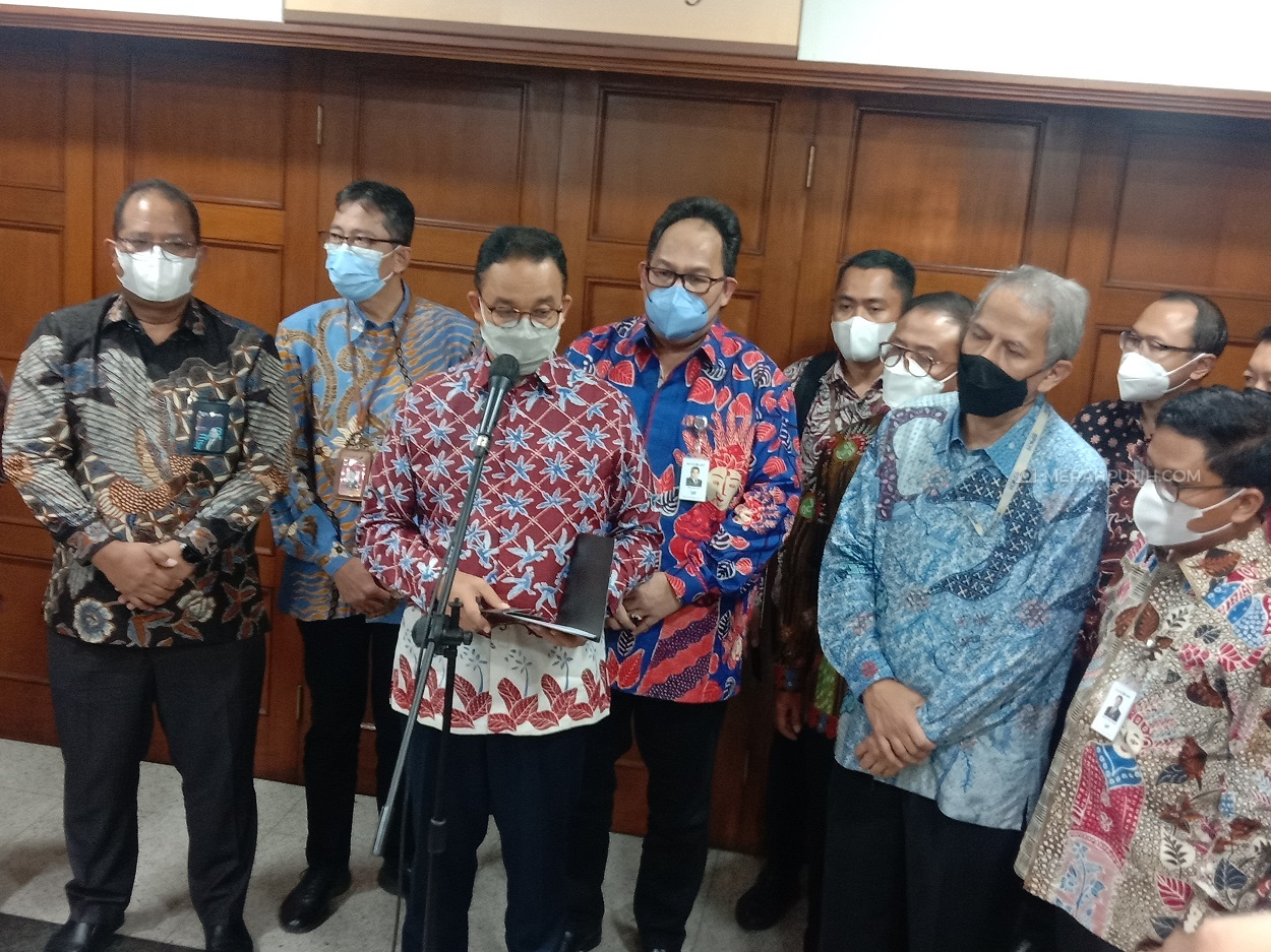Bank DKI Pimpin Sindikasi Kredit Rp 4 Triliun ke UMKM, Anies Utarakan Harapan