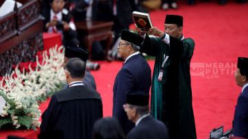 Sidang Pelantikan dan Sumpah Jabatan 732 Anggota MPR RI Periode 2024-2029