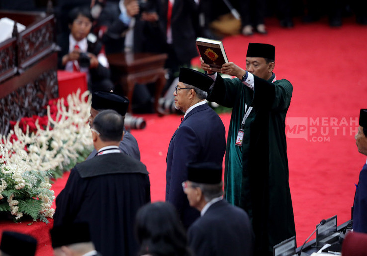 Sidang Pelantikan dan Sumpah Jabatan 732 Anggota MPR RI Periode 2024-2029