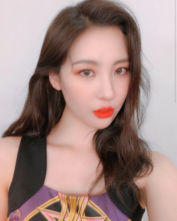 Sunmi. (Foto @miyayeah/Instagram )