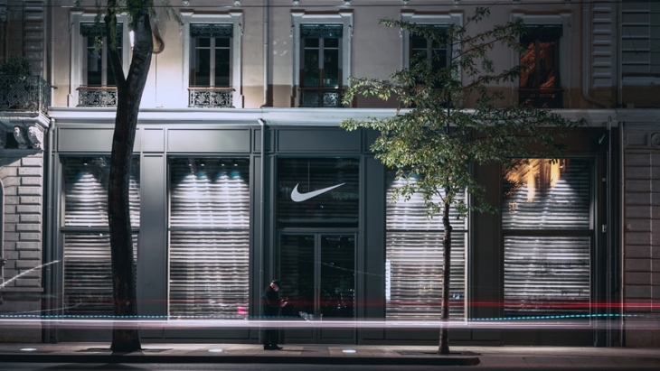 Nike Akan Pecat Karyawannya yang Belum Vaksin