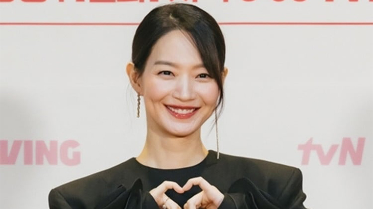 Shin Min-ah Kembali ke Layar Kaca dengan Citra Baru di ‘Because I Hate to Lose’