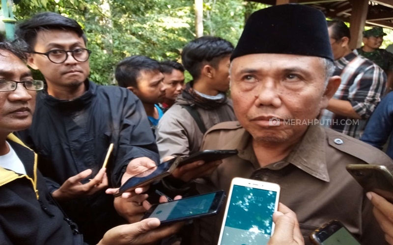  Prabowo Juga Berziarah ke Makam Orang Tua Ibu Tien Soeharto di Karanganyar