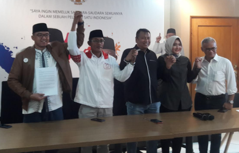 Kapitra Klaim Rahasia Keunggulan Jokowi karena Didukung 4 Juta Alumni 212