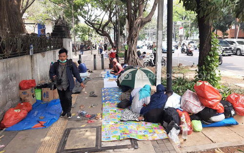 Potret Menyedihkan Pencari Suaka Kembali ke Jalan
