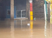 Banjir Satu Meter Rendam Kebon Pala Akibat Luapan Kali Ciliwung
