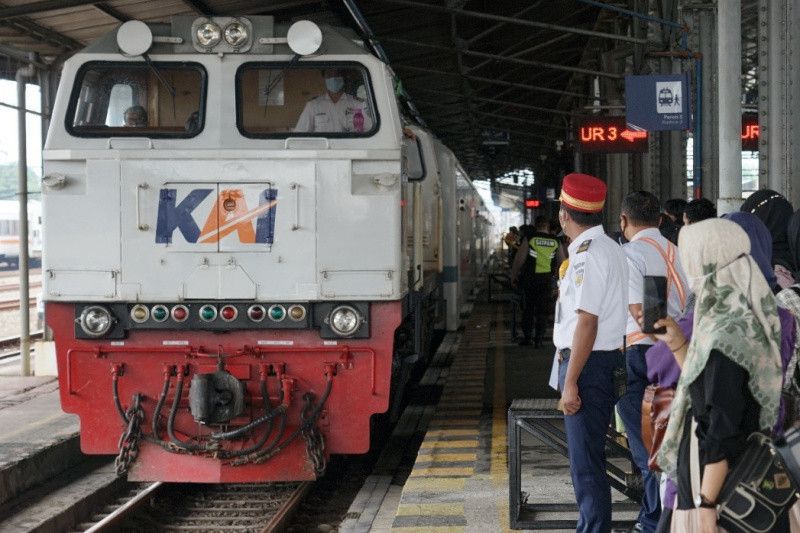 Lebaran 2023, KAI Operasikan 6 Kereta Api Tambahan