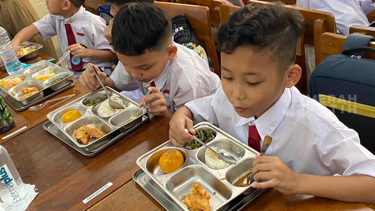 Makan Bergizi Gratis Diluncurkan, DPR Berharap Turunkan Angka Stunting di Bawah Standar WHO