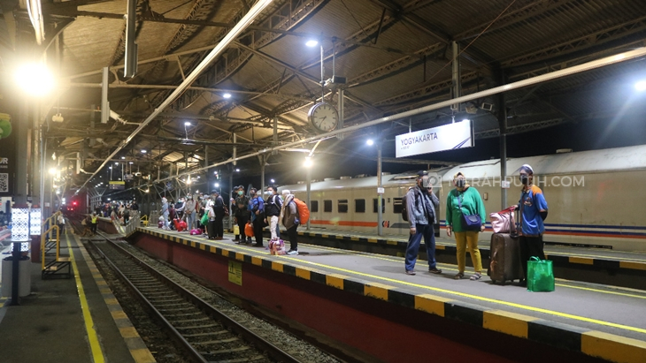 Level PPKM Menurun, Penumpang KRL Yogya - Solo Naik 56 Persen
