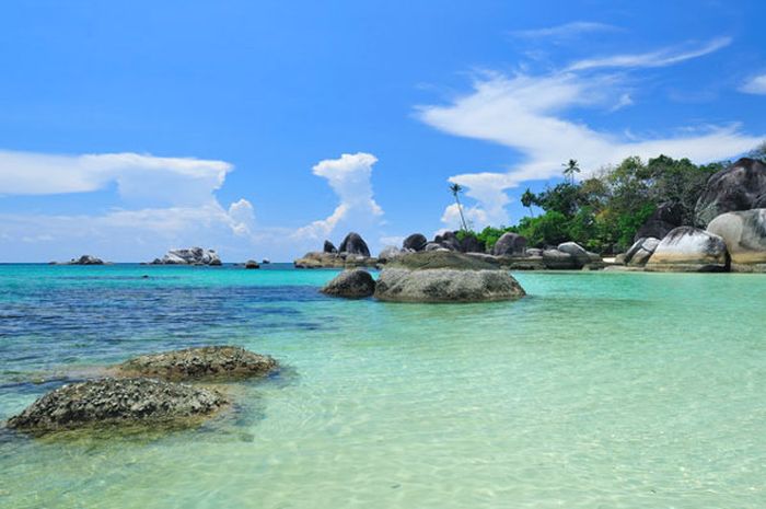 Berencana Liburan ke Bangka Belitung? Nih 4 Spot Snorkeling Terbaik
