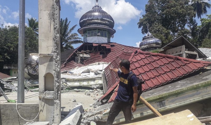 Kapolri Minta Anak Buahnya Gerak Cepat Bantu Korban Gempa Pasaman Barat