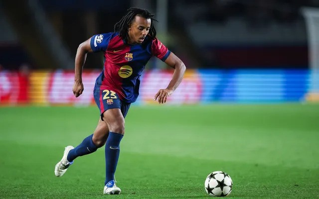 Tampil Gemilang di Barcelona, Arsenal Serius Incar Jules Kounde