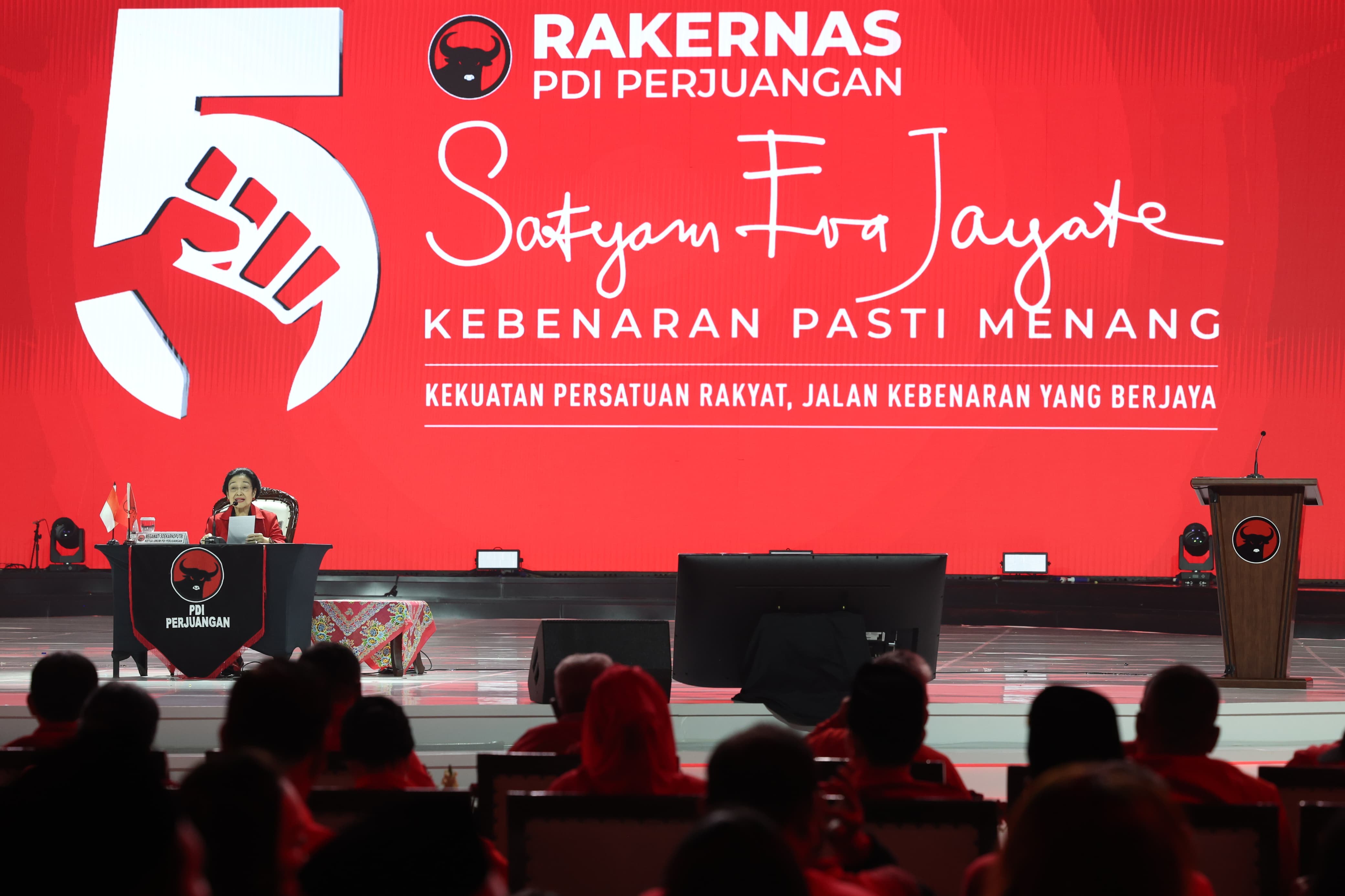 Megawati Perintahkan Ranting Pantau Kinerja Anggota Dewan PDIP