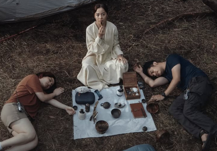 Rachel Amanda Bintangi Film Horor 'Hasut', Kisah Healing yang Berujung Bencana