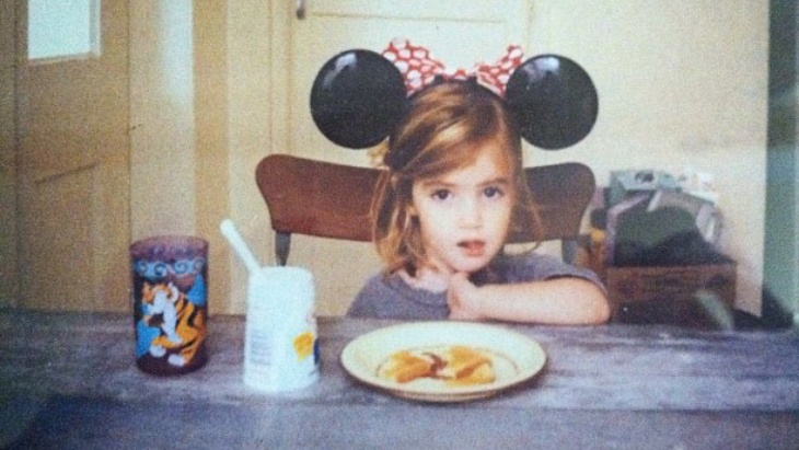 Alih-Alih Tunjukkan Foto Emma Watson, 'Harry Potter Reunion Show' Malah Tampilkan Foto Emma Roberts