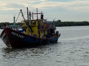 KKP Sergap Kapal Ikan Asing Ilegal Berbendera Malaysia di Selat Malaka