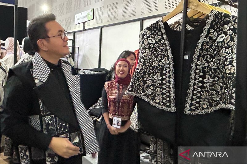 Buka Jakarta Muslim Fashion Week, Mendag Pamer Ekspor Fesyen RI 2025 Tembus Rp 108 T