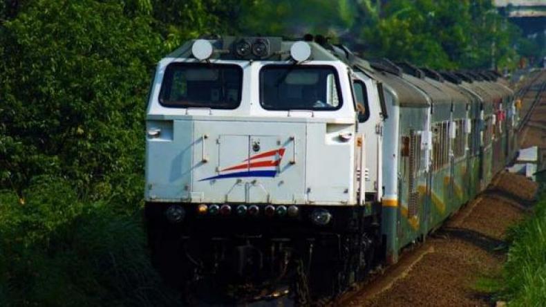 Dampak Pemadaman Listrik Serentak, KA Lintas Selatan Jawa Alami Keterlambatan