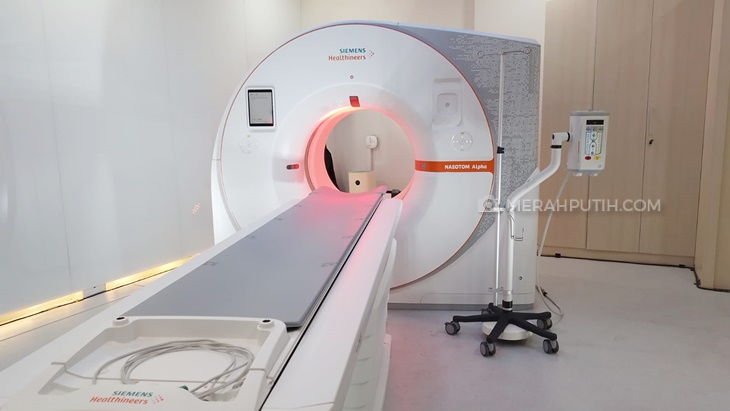NAEOTOM Alpha Pertegas Diagnosis Penyakit Tulang
