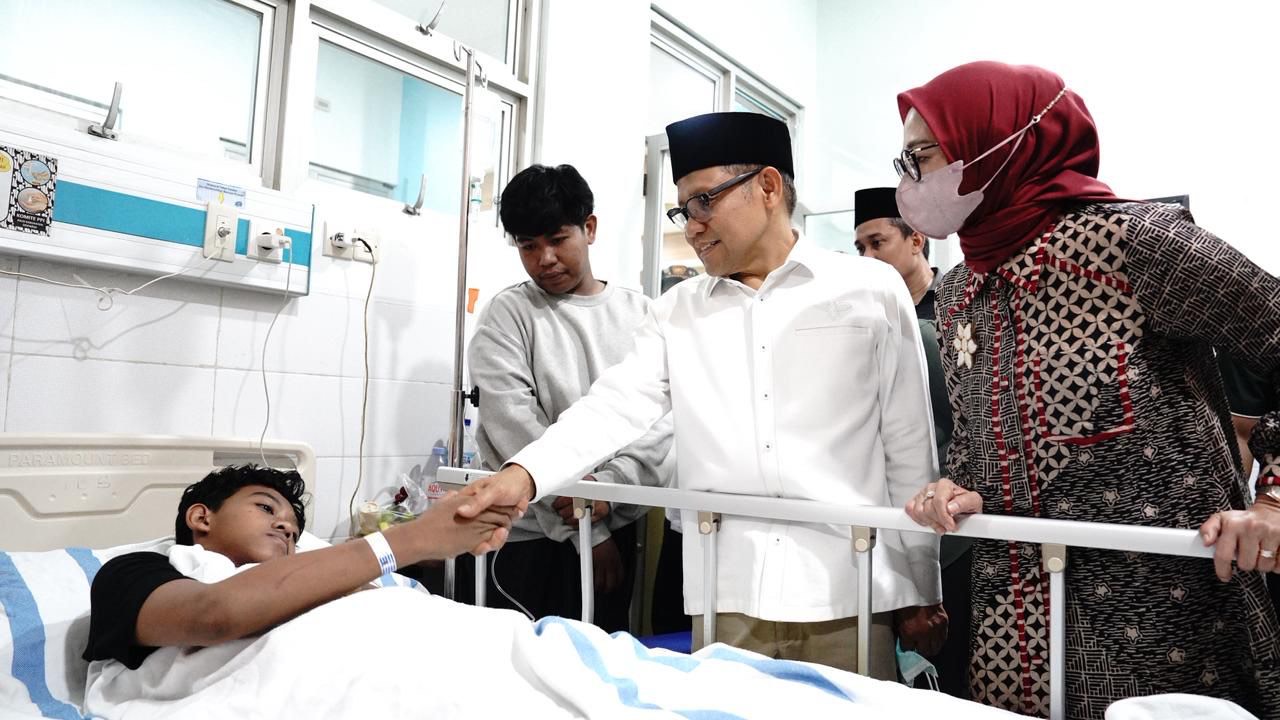 Cak Imin Jadikan Korban Musibah Al-Khoziny Anak Angkat
