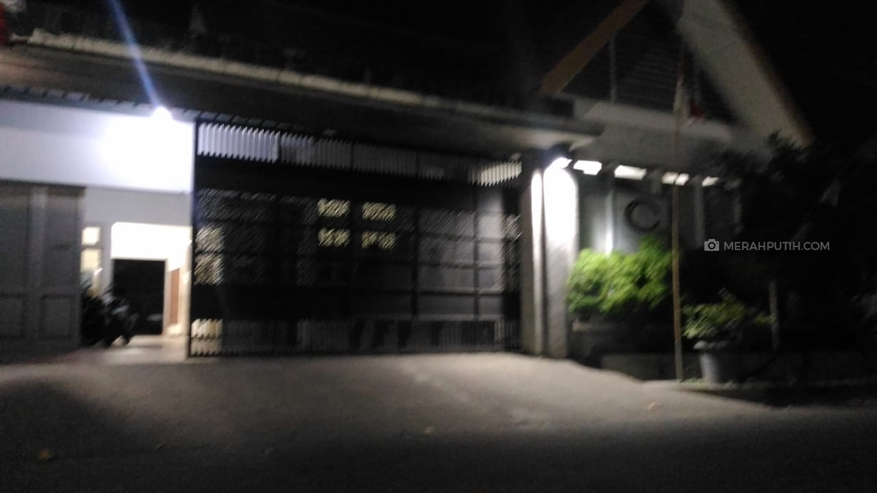 KPK Geledah Kantor Direktur Utama PT Manira Arta Mandiri di Karanganyar