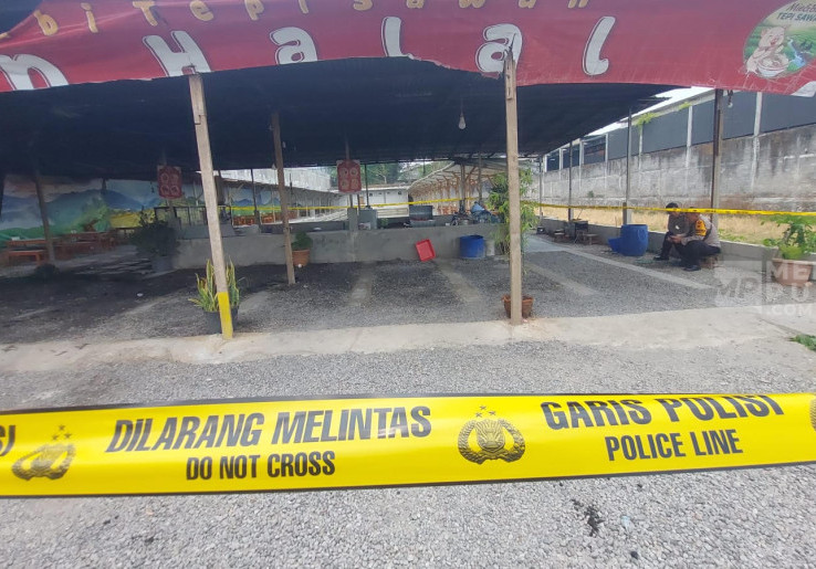 Densus 88 Buru Gerombolan Pelaku Pembakaran Warung Mi Babi Tepi Sawah Sukoharjo