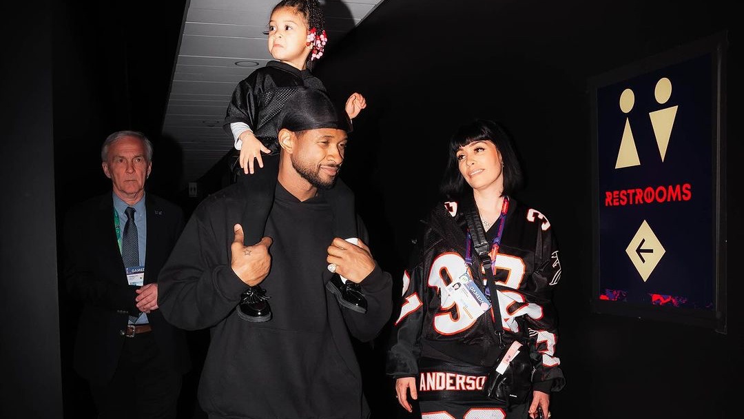 Usher Resmi Menikah dengan Jennifer Goicoechea
