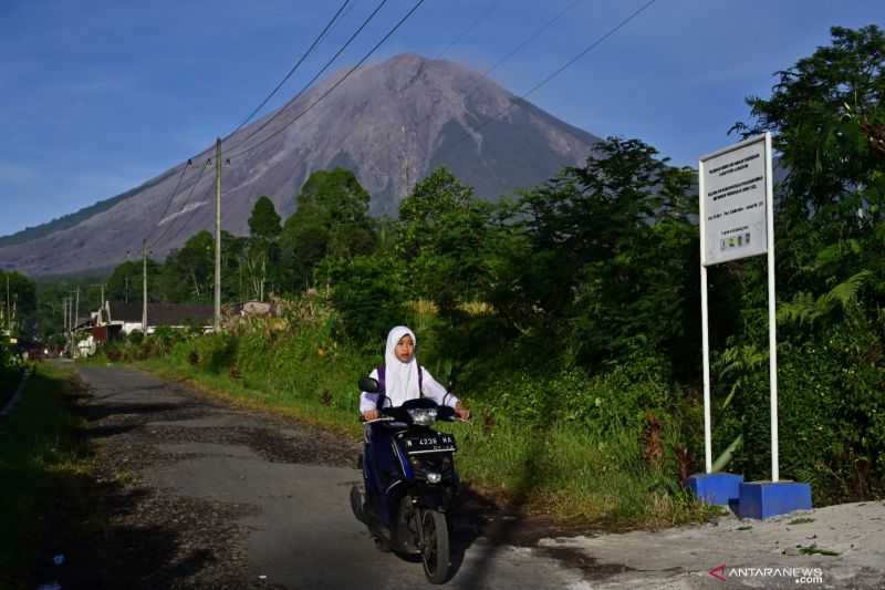 Status Gunung Semeru Kembali ke Level Siaga, Warga Diminta Waspada